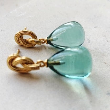 GOLD KNOT AND DROP EARRINGS
