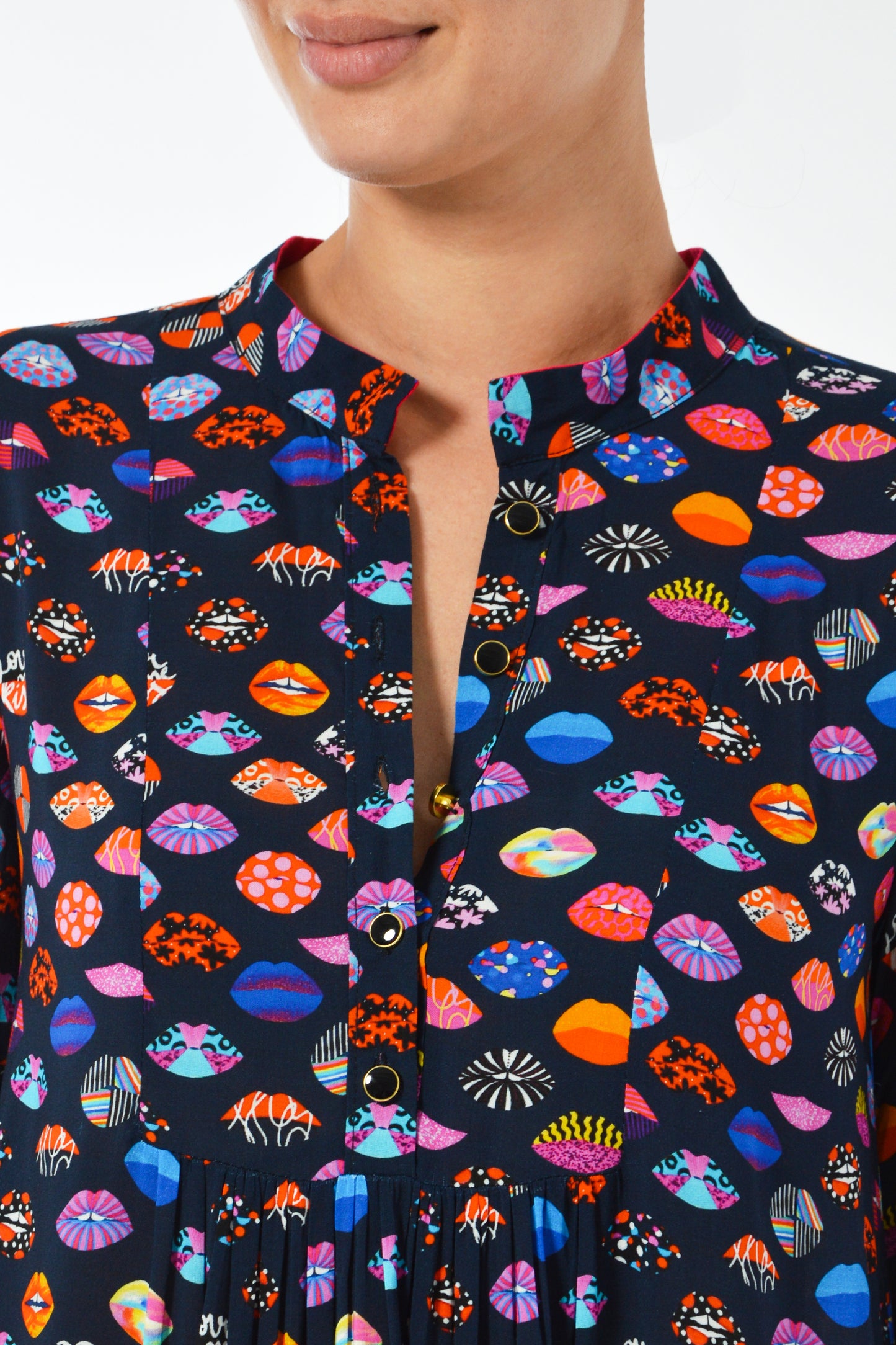 LONGER CLAUDE DRESS | LIPS PRINT