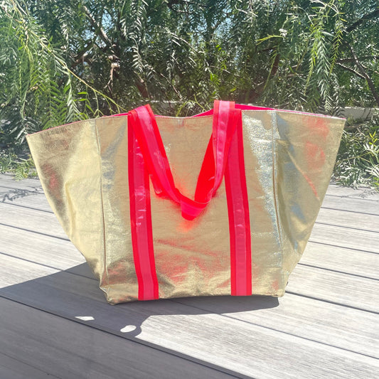 SHEENY GOLD BEACH BAG with PINK