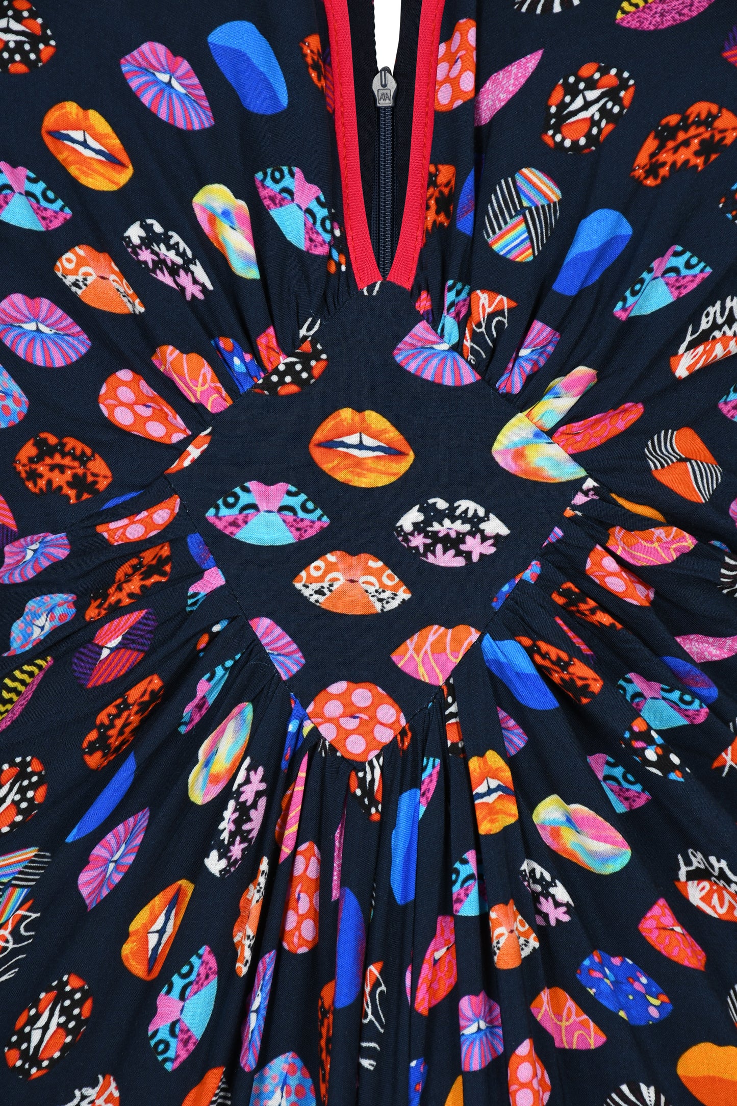 JESSIE DRESS | LIPS PRINT
