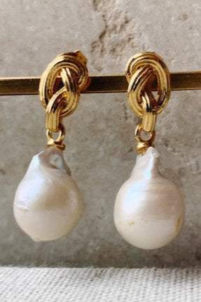 GOLD KNOT & PEARL EARRINGS