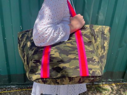 LARGE CAMO BEACH BAG