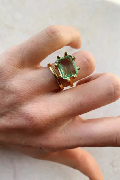 RECTANGULAR CLAW RING | SOFT GREEN