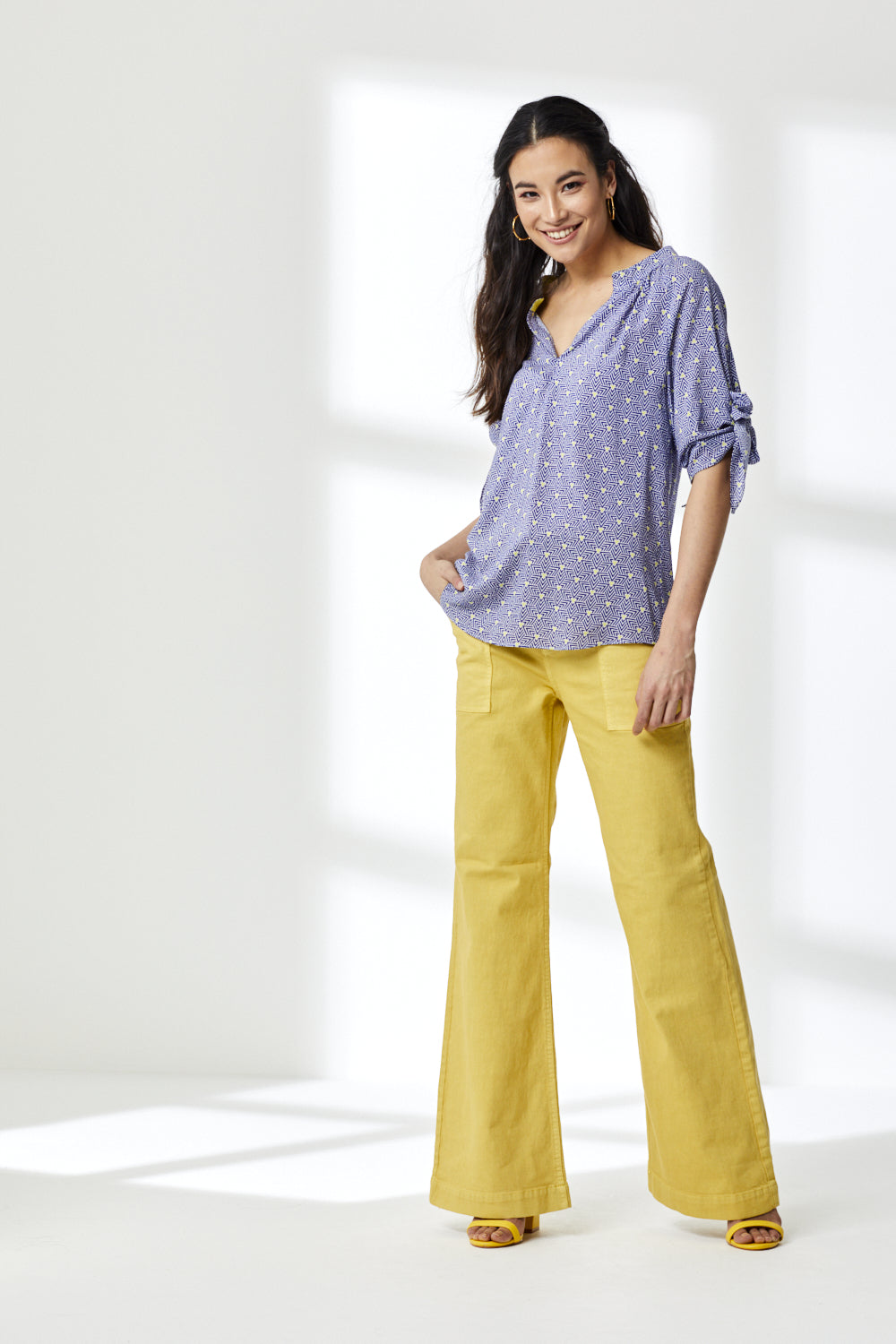 LIZ TOP | BLUE STRIPY TRIANGLE PRINT