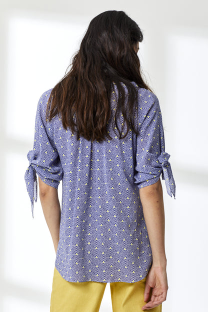 LIZ TOP | BLUE STRIPY TRIANGLE PRINT